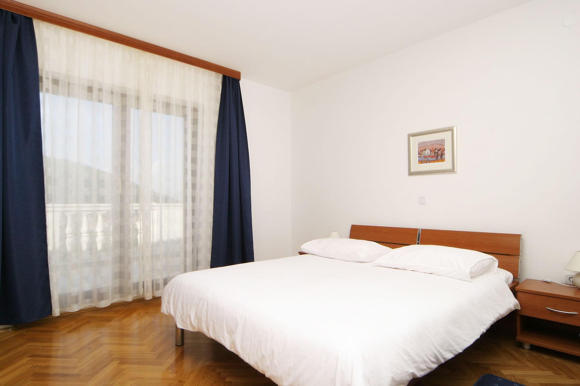 פוסטיר Pucisca Villa מראה חיצוני תמונה