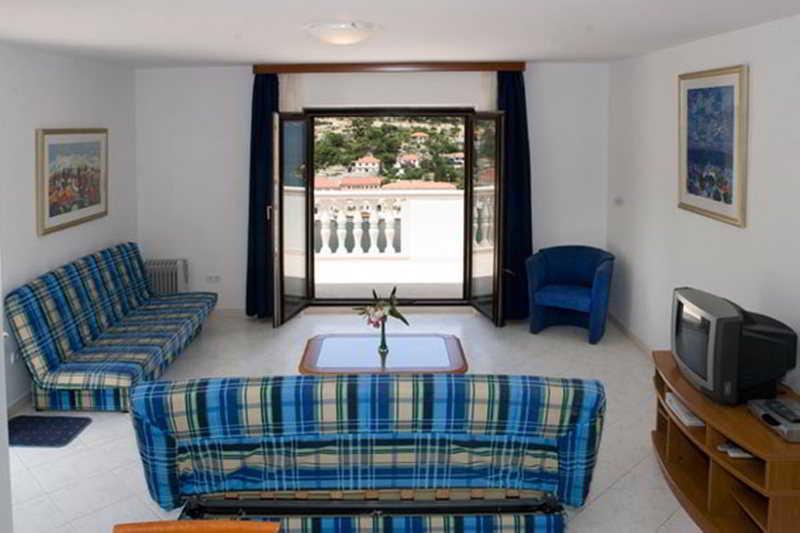 פוסטיר Pucisca Villa מראה חיצוני תמונה