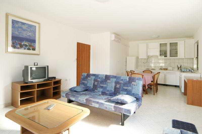 פוסטיר Pucisca Villa מראה חיצוני תמונה